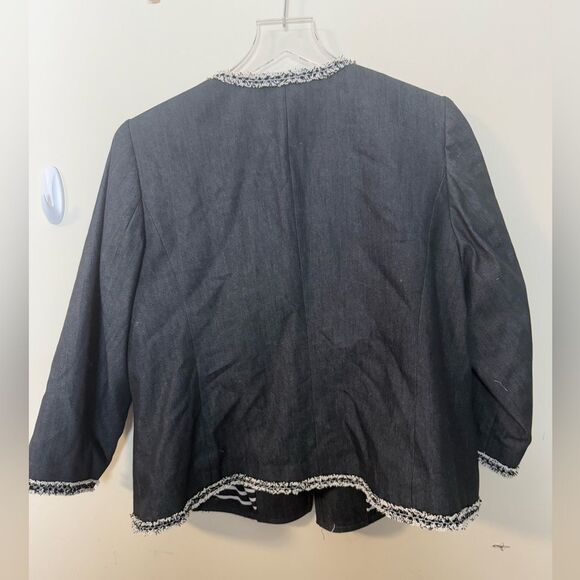 Talbots Women's Plus Size Black/White Fringe Trimmed Denim Jacket Blazer Sz 14WP - Picture 3 of 4